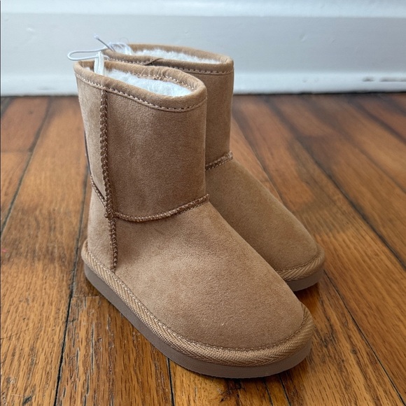 Old Navy Other - NWT Old Navy Tan Suede Boots toddler 7